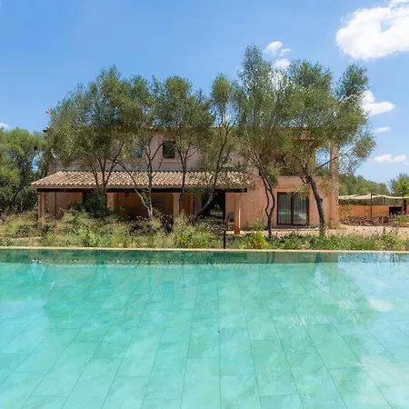 Madís Villa *
